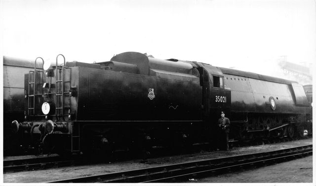 BR(S) Merchant Navy class 35021 'New Zealand Line' at Nine Elms Shed, Greater London on Saturday 13 Mar 1954 - J.H.W. Kent [000167]