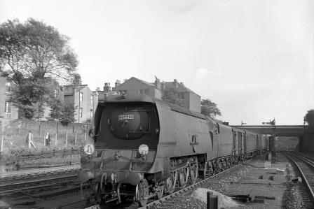 BR(S) Merchant Navy class 35029 'Ellerman Lines' at Wandsworth Road, Greater London with a Dover Marine or Folkestone Harbour - Victoria service on Saturday 09 Sep 1950 - J.H.W. Kent [023132]