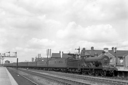 BR(S) D class 31496 at Tonbridge Station, Kent with a Tonbridge - Hastings service on Saturday 16 Jun 1951 - J.H.W. Kent [025068]