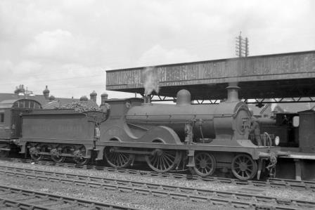 BR(S) D class 31733 at Tonbridge Station, Kent with a Tonbridge - Brighton service on Saturday 16 Jun 1951 - J.H.W. Kent [025070]