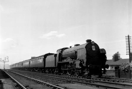 BR(S) Schools class 30913 'Christ's Hospital' at Tonbridge, Kent with a Birkenhead - Margate? service on Saturday 16 Jun 1951 - J.H.W. Kent [025089]