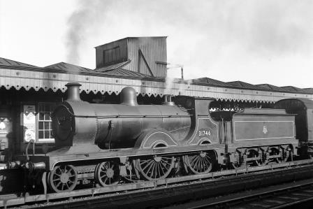 BR(S) D class 31746 at Redhill Station, Surrey with a Redhill Reading on Monday 20 Aug 1951 - J.H.W. Kent [025282]