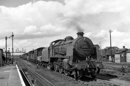BR(S) U class 31615 at Reading General, Berkshire with a WR - SR goods on Monday 20 Aug 1951 - J.H.W. Kent [025291]