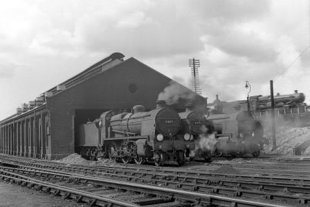 BR(S) N class 31867 at Reading Southern Shed, Berkshire on Monday 20 Aug 1951 - J.H.W. Kent [025302]