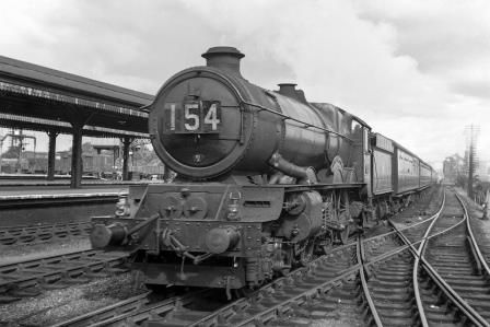 BR(W) King class 6028 'King George VI' at Reading General Station, Berkshire with a down Passenger service on Monday 20 Aug 1951 - J.H.W. Kent [025308]
