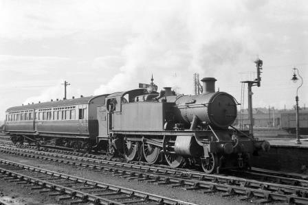 BR(W) 6100 class 6101 at Reading General, Berkshire with an up Passenger service on Monday 20 Aug 1951 - J.H.W. Kent [025311]