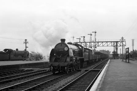 BR(S) S15 class 30504 at Eastleigh, Hampshire with a Southampton Docks - Nine Elms Goods on Friday 24 Aug 1951 - J.H.W. Kent [025354]