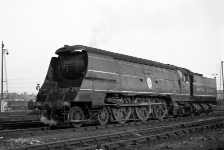BR(S) Battle of Britain class 34070 'Manston' at Nine Elms Shed, Greater London on Saturday 29 Sep 1951 - J.H.W. Kent [025429]