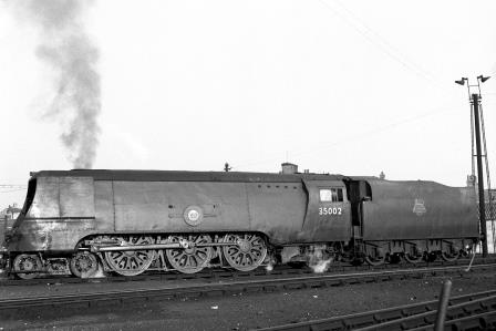 BR(S) Merchant Navy class 35002 'Union Castle' at Nine Elms Shed, Greater London on Saturday 29 Sep 1951 - J.H.W. Kent [025434]
