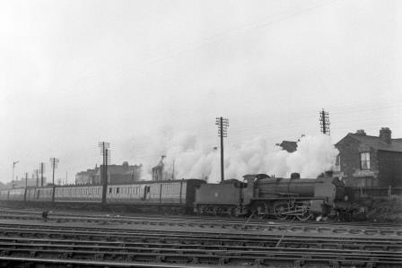 BR(S) N class 31852 leaving Fratton, Hampshire with a Portsmouth - Southampton Terminus service on Saturday 27 Oct 1951 - J.H.W. Kent [025488]