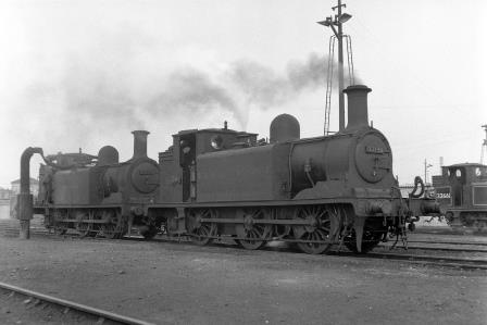 BR(S) E1 class 32139 & BR(S) E1 class 32694 at Fratton Shed, Hampshire on Saturday 27 Oct 1951 - J.H.W. Kent [025489]