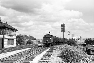 BR(S) H class 31305 at Latchmere Junction, Greater London with the 3.24pm Milk East Croydon - Wood Lane service on Saturday 11 Aug 1956 - J.J. Smith [040604]