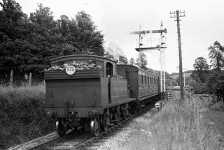 BR(S) O2 class 30203 at Boscarne Junction, Cornwall with the 4.23pm Bodmin SR - Boscarne service on Friday 23 Jun 1950 - J.J. Smith [040940]