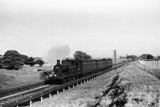 BR(S) E5 class 32404 at Polegate, East Sussex with the 5.56pm Eastbourne - Tunbridge Wells West service on Friday 21 Jul 1950 - J.J. Smith [040973]