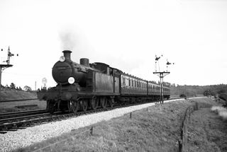 BR(S) I3 class 32029 at Ashurst Junction, Kent with the 4.11pm Lewes on Saturday 19 Aug 1950 - J.J. Smith [041067]
