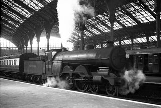 BR(S) Brighton Atlantic class 32038 'Portland Bill' at Brighton Station, East Sussex on Tuesday 22 Aug 1950 - J.J. Smith [041075]