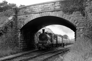 719 at Clara, Ireland on Thursday 08 Jun 1961 - J.J. Smith [041677]