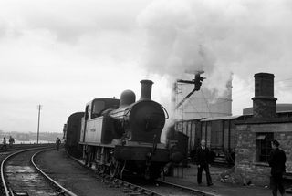 UTA Z class 26 'Lough Melvin' at Maysfield, Belfast, Ireland on Saturday 10 Jun 1961 - J.J. Smith [041707]