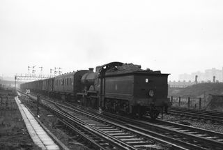 BR(S) E1 class 31019 at Longhedge, Greater London on Friday 23 Dec 1960 - J.J. Smith [041791]