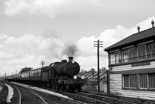 BR(S) K class 32347 at Latchmere Junction, Greater London with the 9.40am Oxford - Brighton service on Sunday 31 Jul 1960 - J.J. Smith [042076]