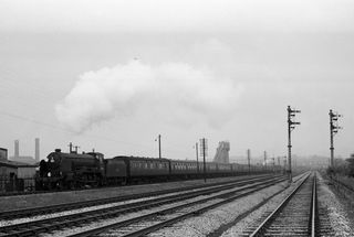 BR(S) Schools class 30926 'Repton' at Neasden, Greater London on Saturday 29 Apr 1961 - J.J. Smith [042176]