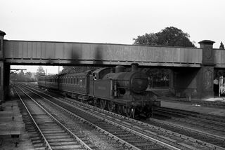 BR(S) I1X class 32002 at Tunbridge Wells Central Goods, Kent with the 6.09pm Redhill - Tunbridge Wells West service on Monday 02 Jul 1951 - J.J. Smith [042410]