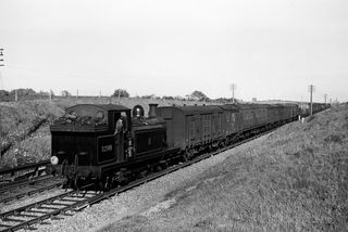 BR(S) E5 class 32585 at Selmeston, East Sussex with the 5.04pm Freight from Eastbourne on Wednesday 21 May 1952 - J.J. Smith [042909]