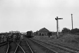 Waltham on the Wolds, Leicestershire with the "SLS Derbyshire" Rail Tour on Saturday 16 May 1953 - J.J. Smith [043105]