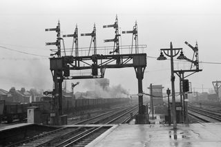 Norwood Junction, Greater London on Saturday 13 Mar 1954 - J.J. Smith [043645]