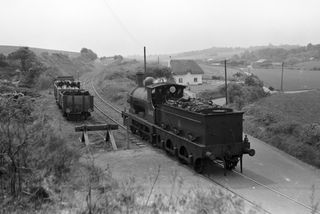 BR(S) O1 class 31430 at Eastry South Halt, Kent on Saturday 15 May 1954 - J.J. Smith [043687]