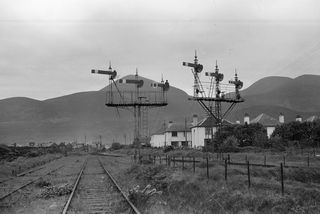 Newcastle Station, Ireland on Saturday 22 May 1954 - J.J. Smith [043702]
