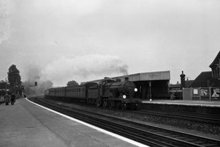 BR(S) D1 class 31741 at Forest Hill Station, Greater London with the 4.18pm London Bridge - East Grinstead service on Saturday 18 Sep 1954 - J.J. Smith [044053]