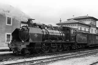 FR 183 at Mataporquera Station, Spain with the 8.15am Bilbao - Lean service on Wednesday 29 Apr 1959 - J.J. Smith [045244]
