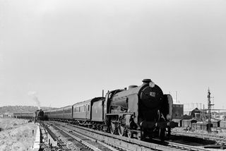 BR(S) Schools class 30925 'Cheltenham' at Chatham Goods, Kent with the 3.26pm Victoria - Margate service on Saturday 13 Jun 1959 - J.J. Smith [045436]