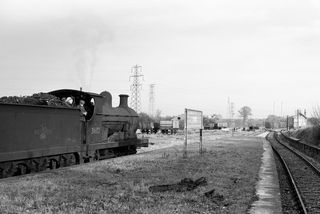 BR(S) C class 31682 at Southfleet Station, Kent on Saturday 21 Nov 1959 - J.J. Smith [045826]