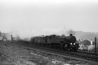 BR(S) W class 31919 at Chipstead, Surrey with the 10.28am Special Tattenham Corner - New Cross Gate on Saturday 05 Dec 1959 - J.J. Smith [045874]