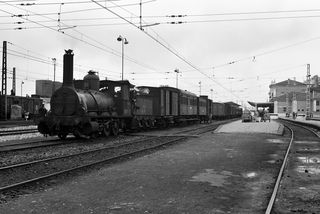 RENFE 030-2242 at Cordoba Station, Spain on Wednesday 08 May 1963 - J.J. Smith [046432]