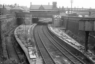 Oldham, Greater Manchester on Bank Holiday Monday 03 Aug 1964 - J.J. Smith [046831]