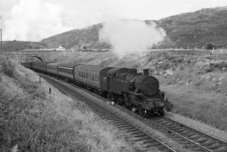57 at Adavoyle, Ireland with the 3.15pm Belfast - Dublin service on Saturday 08 Aug 1964 - J.J. Smith [046842]