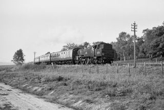BR Std 4MT class 80032 north of Heathfield Tunnel, East Sussex with the 6.54pm Tunbridge Wells West - Eastbourne service on Thursday 10 Jun 1965 - J.J. Smith [047045]