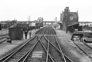 Irthlingborough, Northamptonshire with the "LCGB Northampton Branches" Rail Tour on Saturday 03 Jul 1965 - J.J. Smith [047099]