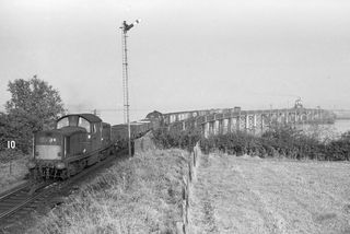 Class 17 D8543 at Throsk, Stirlingshire on Thursday 21 Oct 1965 - J.J. Smith [047185]