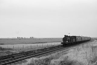 BR(S) C class 31717 at Allhallows, Kent on Bank Holiday Monday 03 Aug 1959 - J.J. Smith [047384]
