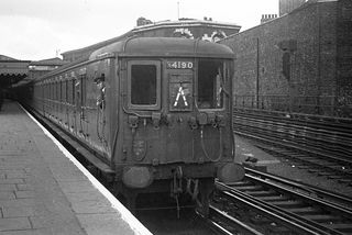 Class 4-SUB 4190 at London Bridge, Greater London with the 2.24pm Charing Cross - Sevenoaks service on Sunday 17 Jul 1949 - J.J. Smith [047786]
