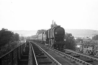 BR(S) Q1 class 33037 at Oxted, Surrey on Friday 12 Aug 1949 - J.J. Smith [047842]