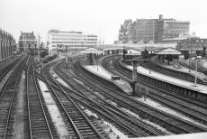 Southampton Terminus Station, Hampshire on Saturday 23 Jul 1966 - J.J. Smith [047925]