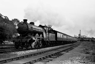 BR(S) Brighton Atlantic class 32426 'St. Alban's Head' at Southampton Central, Hampshire with a service to Salisbury circa 1952 - C. Hogg [048073]
