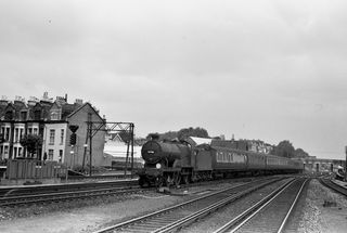 BR(S) L1 class 31788 at Norwood Junction, Greater London with a Hitchin - Brighton excursion via the widened lines and Blackfriars on Sunday 11 Jul 1954 - C. Hogg [048172]