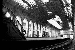 Crystal Palace High Level Station, Greater London on Sunday 19 Sep 1954 - C. Hogg [048231]