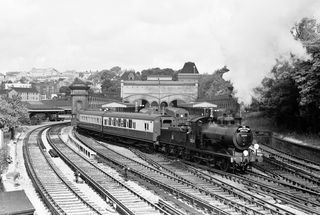 BR(S) C2X class 32543 at Crystal Palace, Greater London on Sunday 03 Jun 1956 - C. Hogg [048351]
